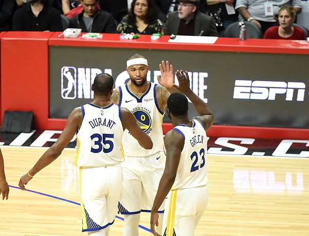 里程碑夜马赛伤情更新，欧篮联转会期刷纪录，球迷炸锅，医务组通报恢复-s15赛程