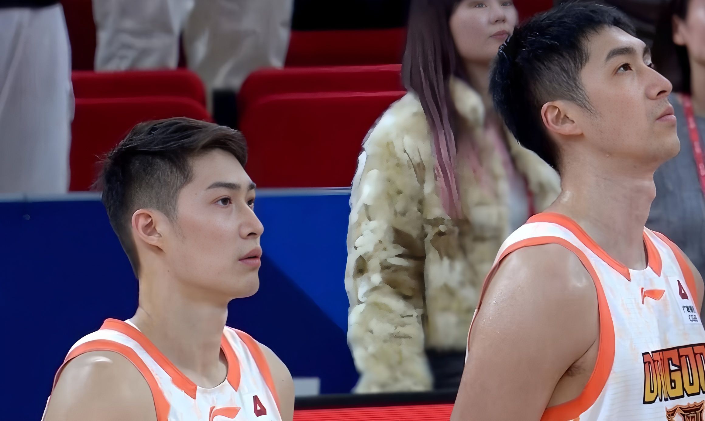 CBA常规赛倒计时；芝加哥公牛冲刺阶段绝杀压哨；细节引发关注；悬念犹存；心理建设被强调的简单介绍-s15全球总决赛